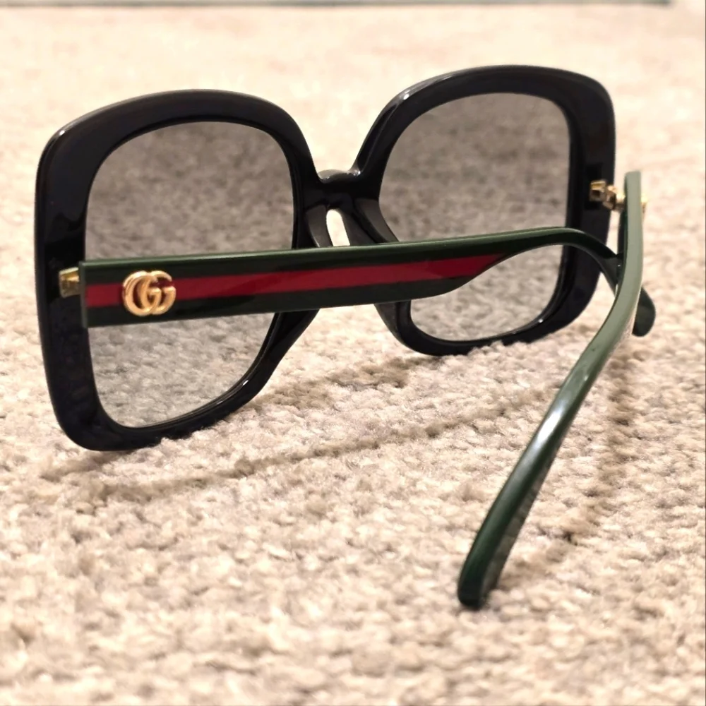 GUCCI GG0714SA 001 Black Green and Red Stripe Sunglasses- Authentic